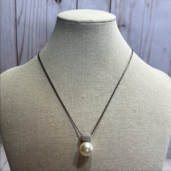 Brighton Jewelry - Brighton Pearl and Diamonds Necklace